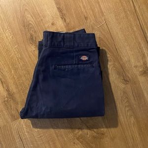 Navy Blue, Dickies 874, Size 30x32, fits woman’s size 4-6.